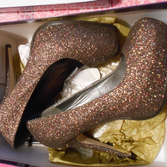 Madden Girl Shoes - Madden Girl Heels Sparkle Glitter 9 1/2 Pumps